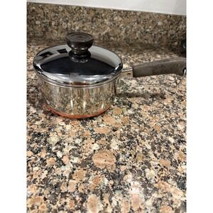 Revere Ware 1801 1 quart Sauce Pan with Lid #88 Made in Clinton, Illinois